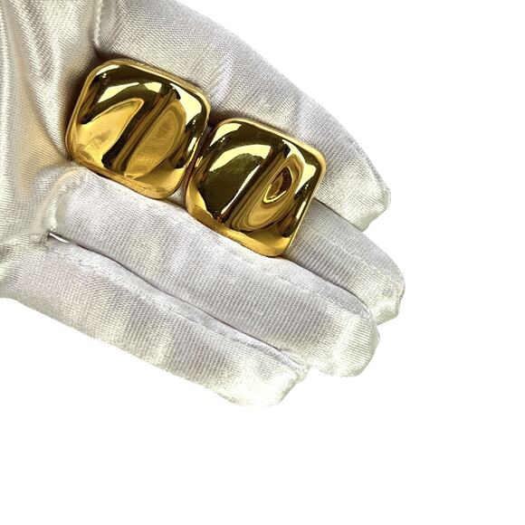 Avon Vintage Earrings Polished Perfection Gold Tone Wavy Square Pierced Shiny - Picture 8 of 9